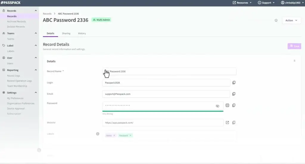 Passpack record details page showing login, email, password strength, website, and labels